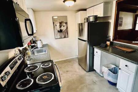 Blue Door Cottage 12 Miles To Yosemite Bbq Оукхърст Екстериор снимка